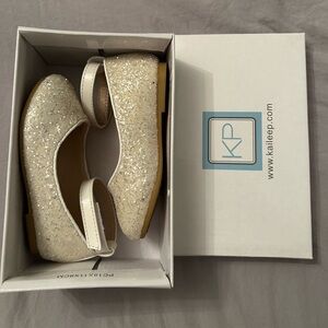 Kailee P toddler white glitter dress shoes with ankle strap